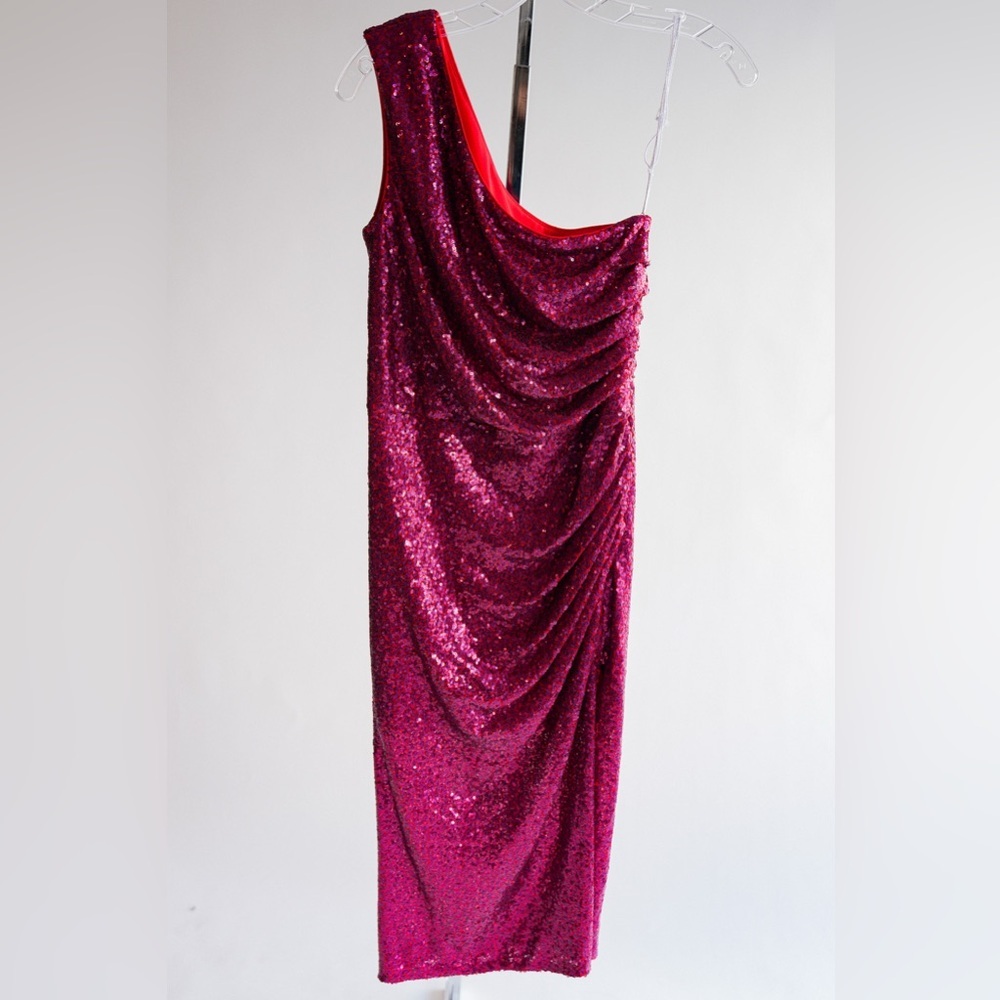 DRESS THE POPULATION Fuchsia Sequin One Shoulder Dress​